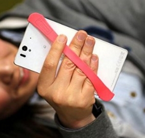 スマホの落下防止にリング ストラップ 衝撃吸収の人気15選