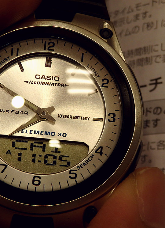 2000円の時計