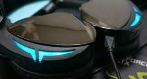 ASUS STRIX 7.1 ゲーミングヘッドセット Amazon.co.jp: ASUS Strix 7.1 : Computers