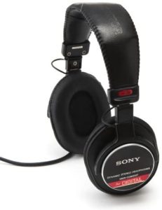 SONY 密閉型スタジオモニターヘッドホン MDR-CD900ST